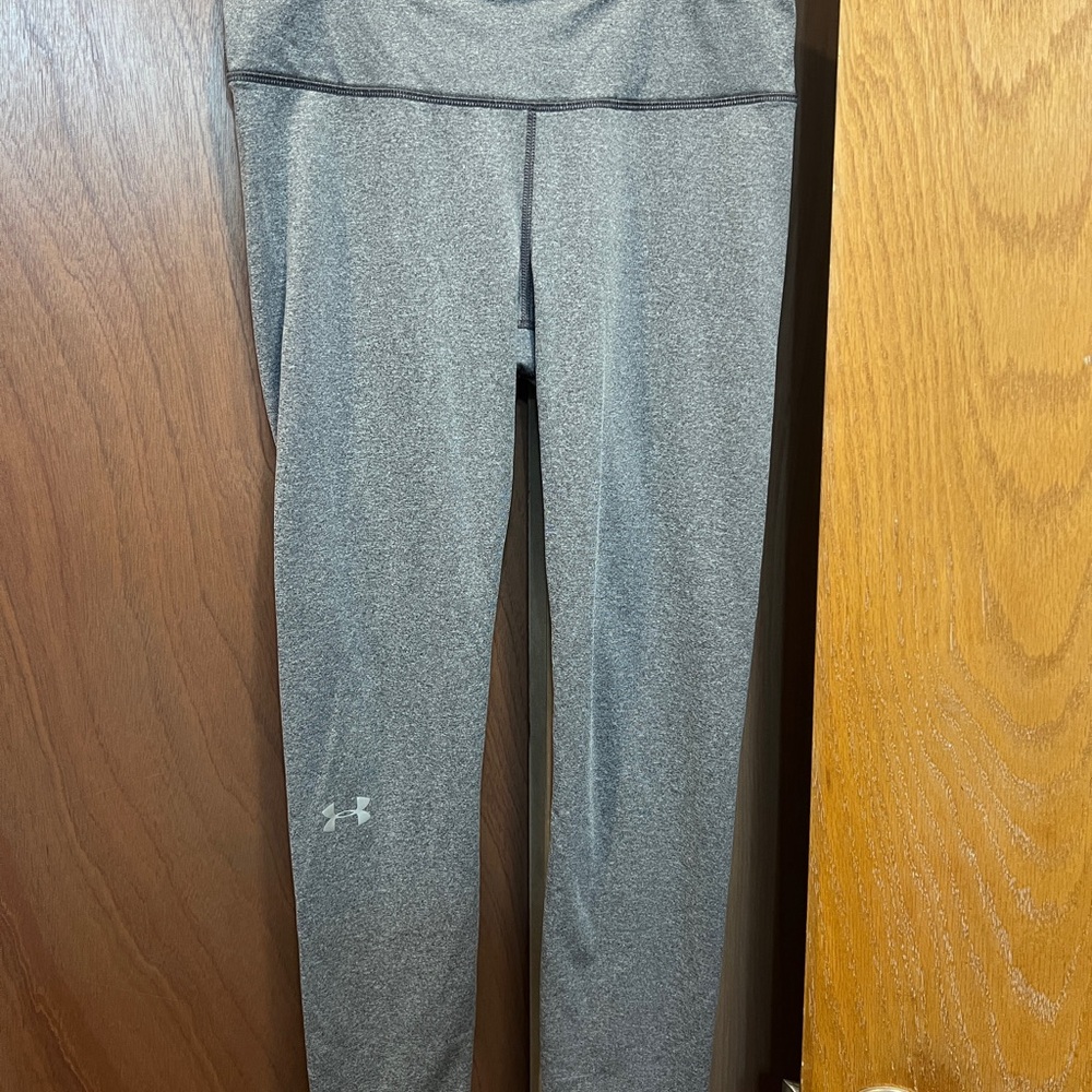Under Armour Heather Gray Performance Leggings